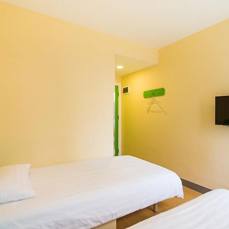 Hi Inn Shenyang Fengtian Street Exterior photo